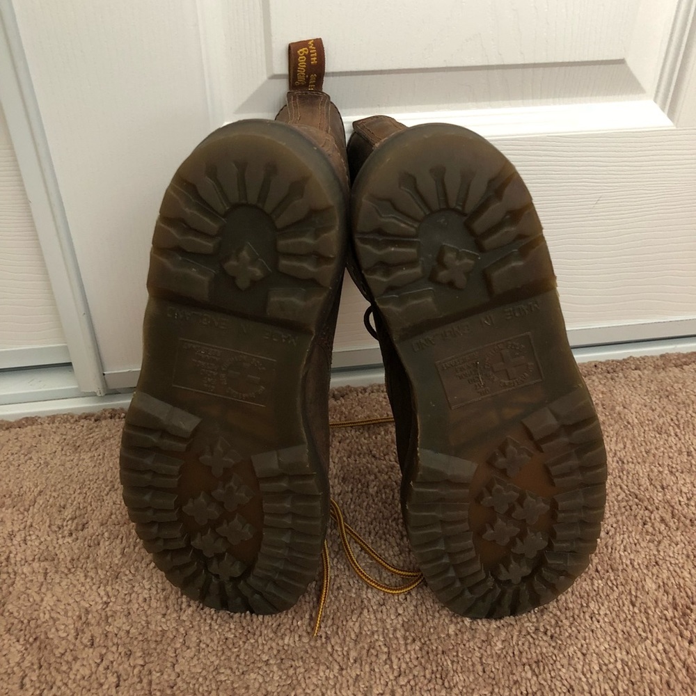 Vintage England Dr. Marten Brown Boots - Picture 5 of 5